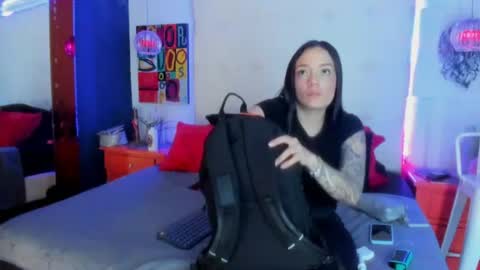 celeste_starsss online show from August 7, 7:08 am
