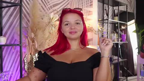 CelesteBailey online show from July 29, 6:42 am