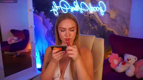 celestenoirr online show from July 29, 4:25 pm