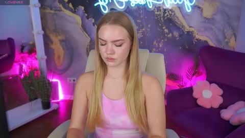 celestenoirr online show from August 5, 1:42 pm