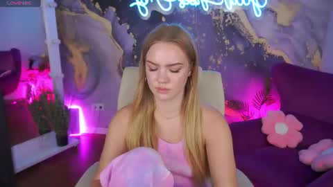 celestenoirr online show from August 5, 2:48 pm