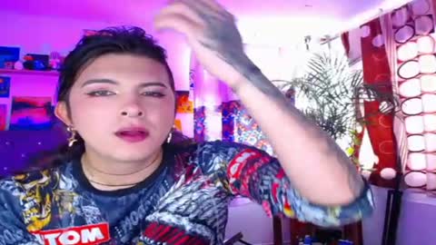 I am Valentinn online show from August 5, 8:18 pm