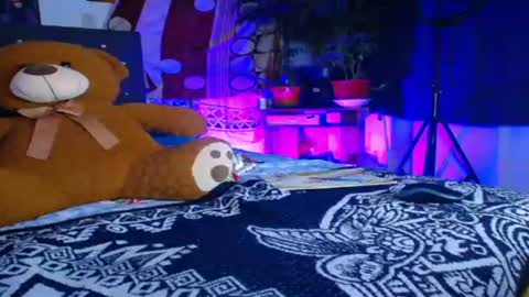 I am Valentinn online show from August 18, 2:28 am