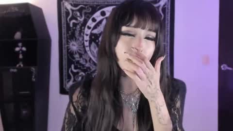   online show from July 25, 2:48 am