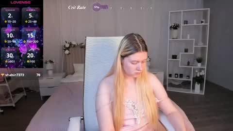 your cute kitty online show from June 26, 1:53 am