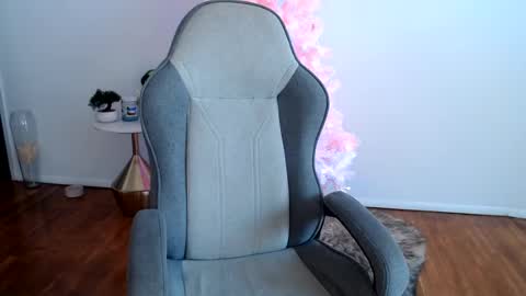 celinecostas online show from July 26, 3:39 pm