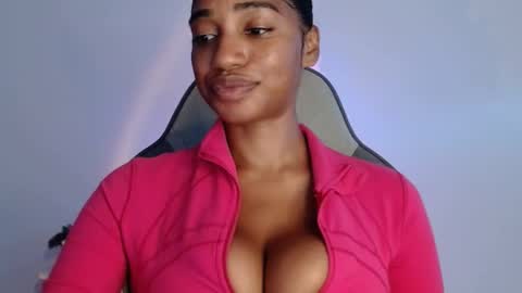 celinecostas online show from August 3, 10:50 pm