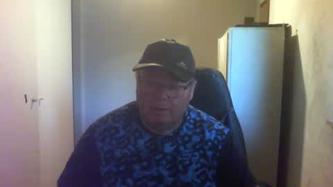 cesar91575 online show from August 9, 7:53 am