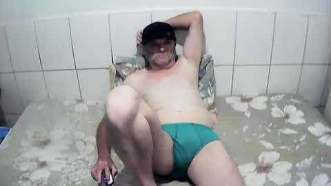 cesaraugusto72 online show from September 5, 12:37 am