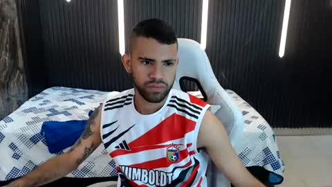 chacorta_ online show from August 6, 12:37 pm