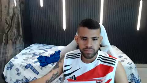 chacorta_ online show from August 6, 3:22 pm