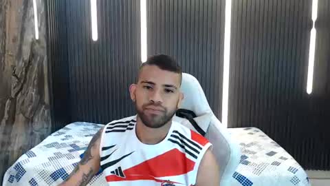 chacorta_ online show from August 6, 4:28 pm