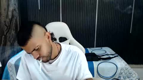 chacorta_ online show from August 8, 1:11 pm