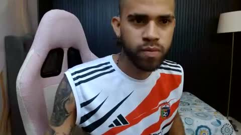 chacorta_ online show from August 12, 12:35 am