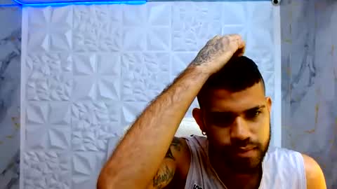 chacorta_ online show from August 12, 3:47 pm