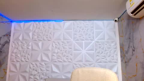chacorta_ online show from August 12, 4:53 pm