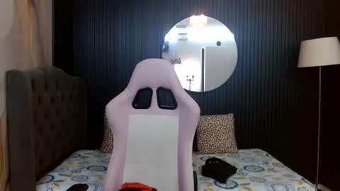 chacorta_ online show from August 14, 2:32 pm