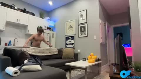 ChadTitan online show from August 11, 7:27 pm