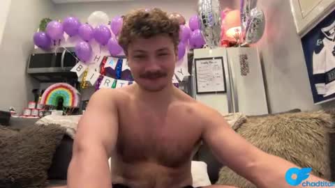 ChadTitan online show from August 14, 7:50 pm