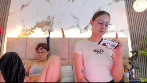 chaeyounng online show from August 13, 1:03 pm
