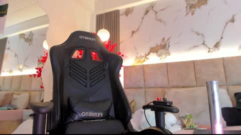 chaeyounng online show from August 15, 3:38 pm