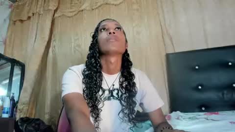 chaira_1x1 online show from August 4, 11:02 pm