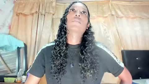chaira_1x1 online show from August 6, 5:01 pm