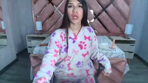 chanell_rousse online show from August 7, 9:42 am