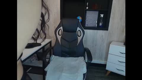 chanell_rousse online show from August 11, 6:37 am