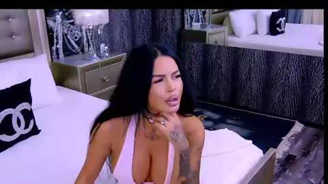 chanelledy1 online show from July 18, 2:34 am