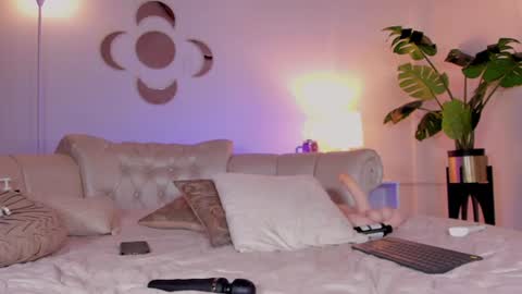 Chanell online show from July 29, 2:35 pm