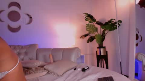 Chanell online show from August 7, 2:50 pm