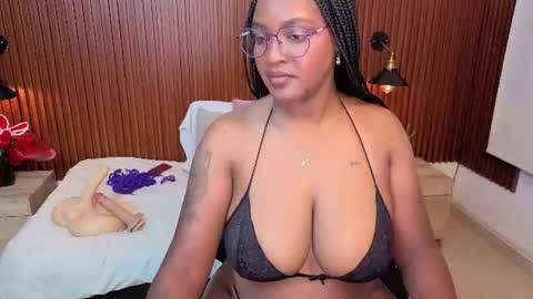 Channel brunettes online show from June 25, 10:13 pm