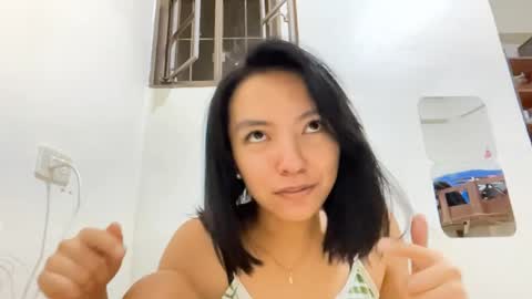 Elly online show from April 6, 3:16 pm