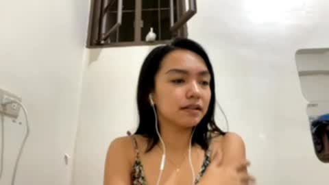Elly online show from April 10, 10:09 pm