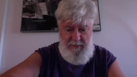 Yannick online show from August 8, 12:05 pm