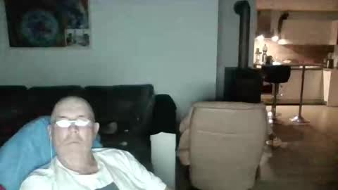 charles6064 online show from June 2, 12:24 am