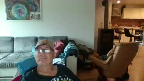 charles6064 online show from June 16, 5:39 am