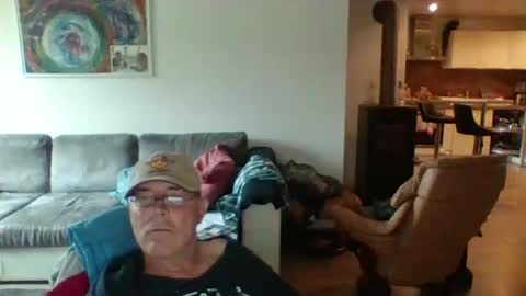 charles6064 online show from June 16, 6:45 am