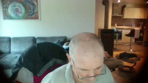 charles6064 online show from August 12, 5:43 am