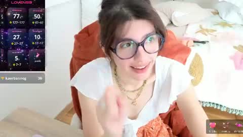 charlieangella online show from June 18, 7:52 am