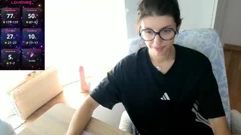 charlieangella online show from June 23, 6:47 am