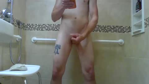charlieboy3310 online show from August 12, 2:25 am