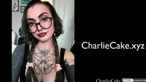 Charlie Cake online show from July 17, 3:28 am
