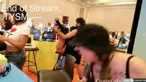 Charlie Cake online show from August 7, 7:47 pm