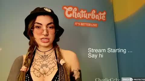Charlie Cake online show from August 9, 4:08 pm