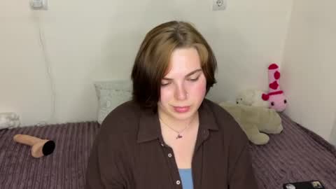 charlinbraun online show from August 9, 11:28 pm