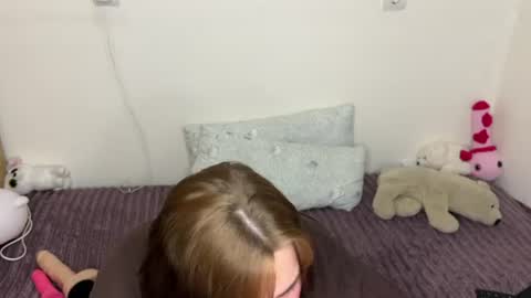 charlinbraun online show from August 10, 1:40 am