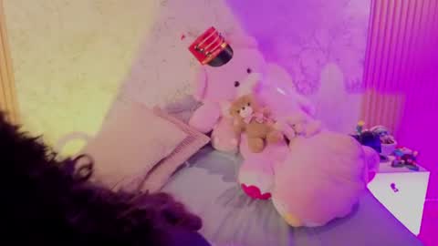 You honey online show from August 7, 7:03 pm