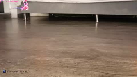 charlotte  grey online show from August 7, 1:05 am